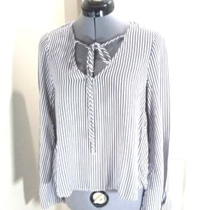 Women's  Sz XS  Grey/white Vertical Stripped blouse BoHo Long-sleeved bell